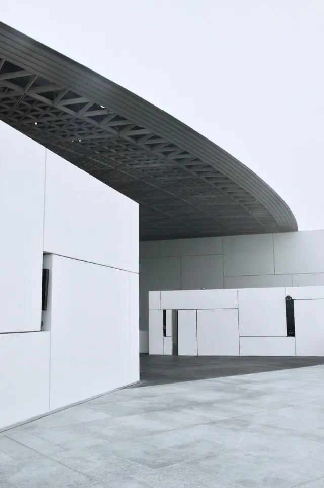 Contemporary commercial architecture